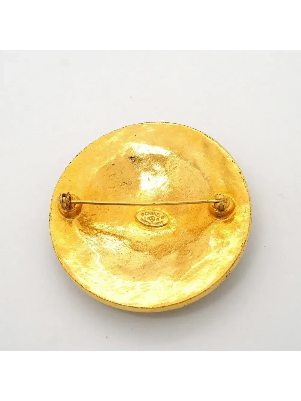 Chanel Cc Logo Circle Brooch Metal #357920C78B